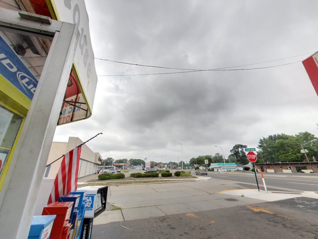 Beverage House Liquor Store — photo