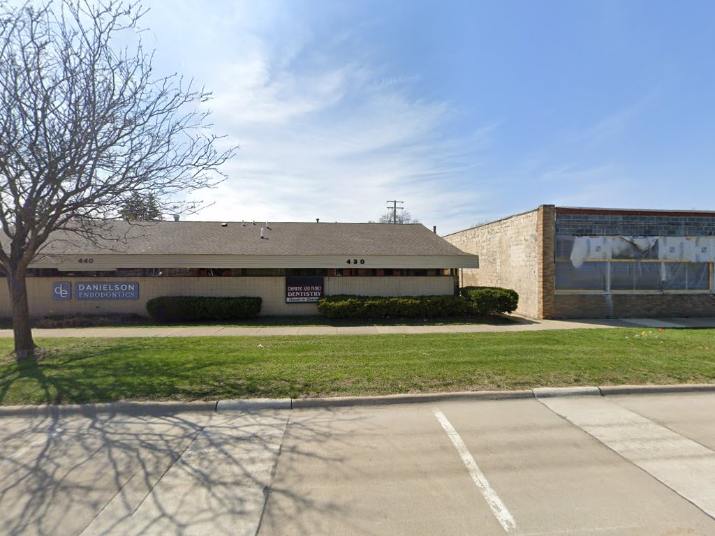 Dr. Alan R. Grodin DDS in Clawson