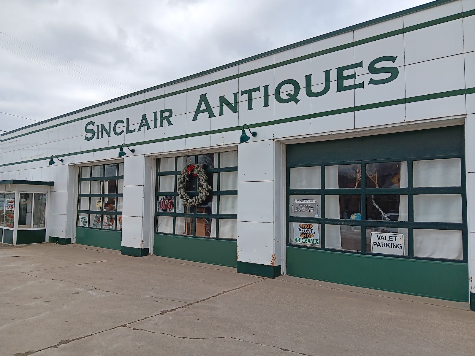 Sinclair Antiques Llc — photo